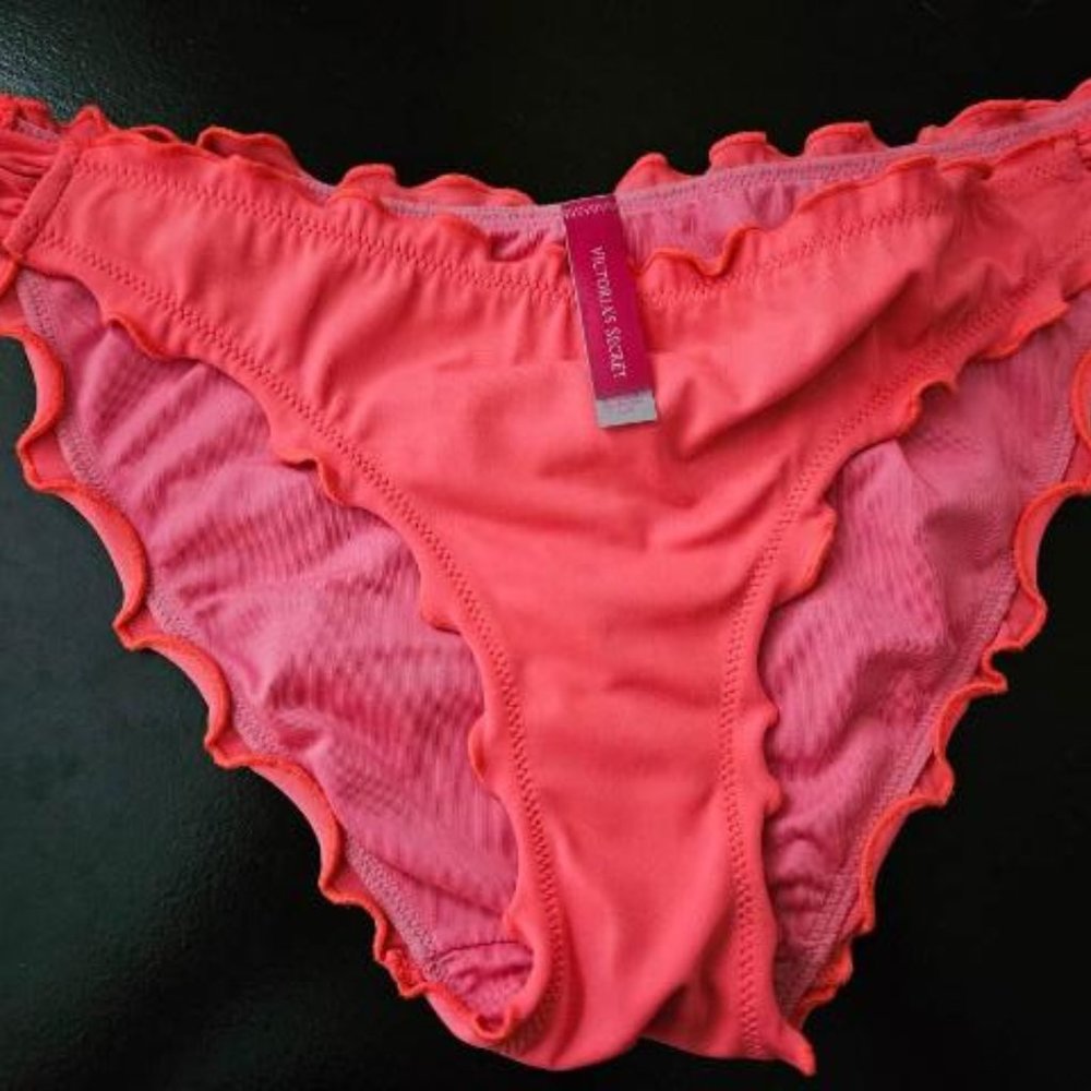 Victoria's Secret Pink Ruffled Bikini Bottoms SMALL